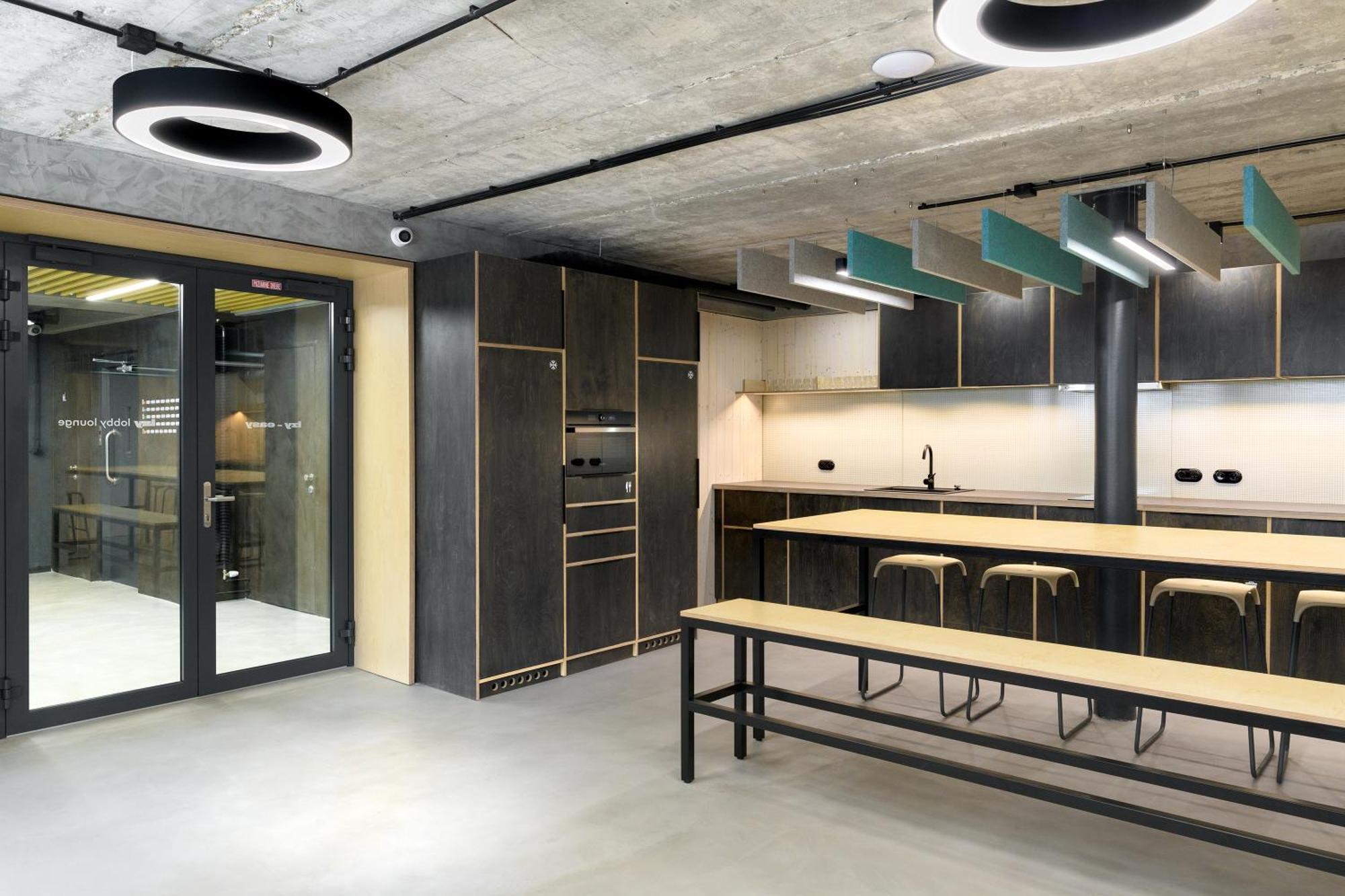 Izy Stay Hostel Bratislava Eksteriør billede