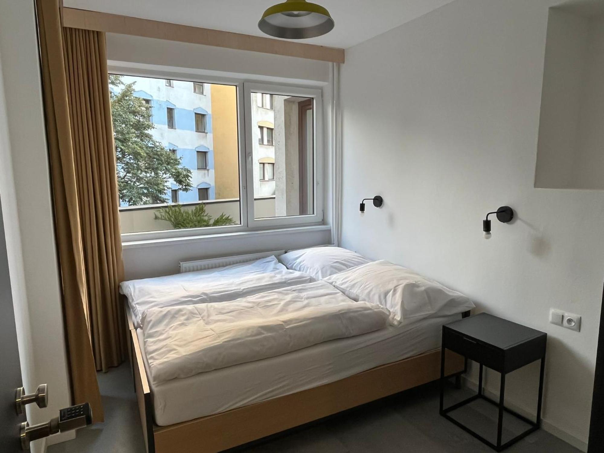 Izy Stay Hostel Bratislava Eksteriør billede
