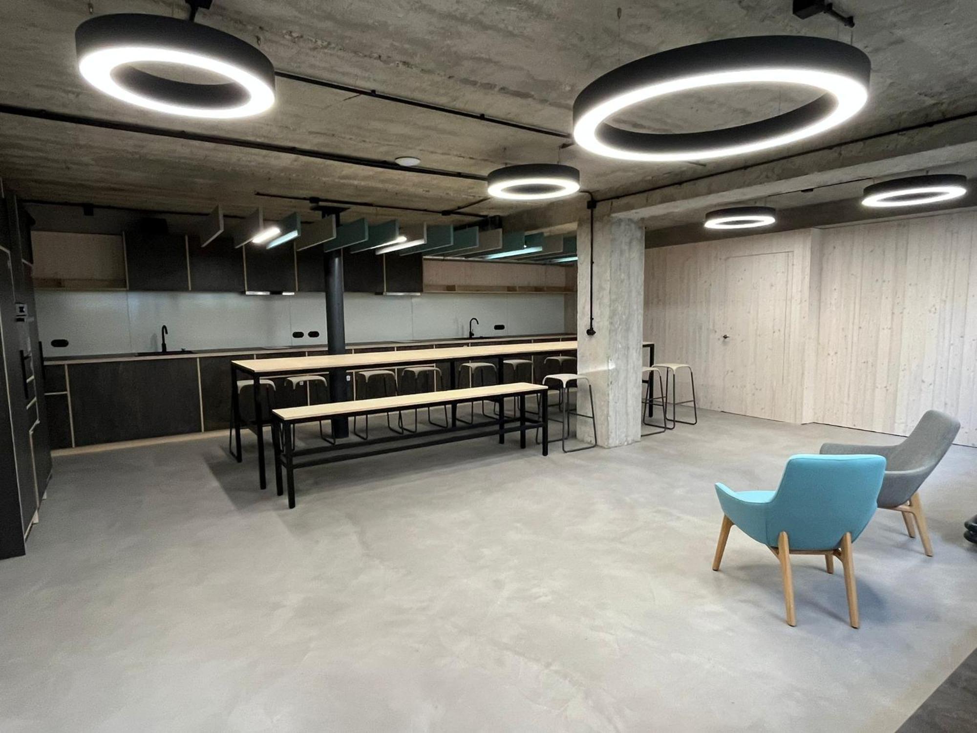 Izy Stay Hostel Bratislava Eksteriør billede