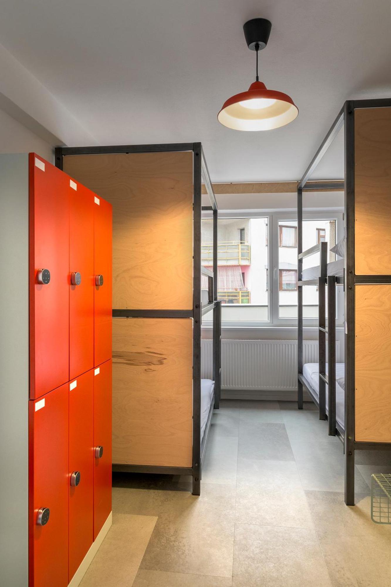 Izy Stay Hostel Bratislava Eksteriør billede